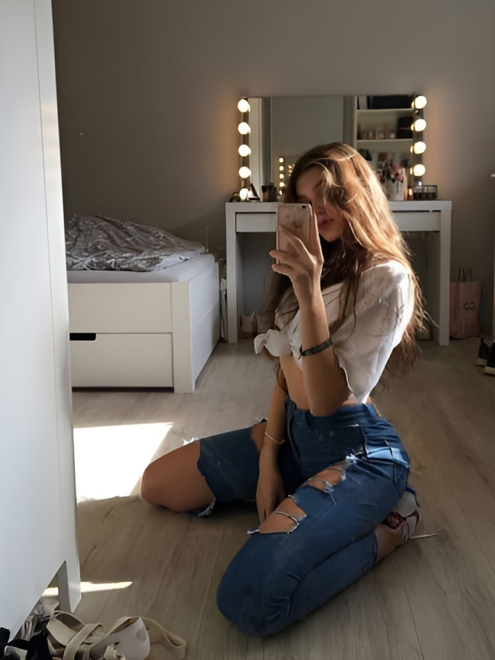 Фаина привлекальеная девушка из Мариуполя цена от 10000 руб