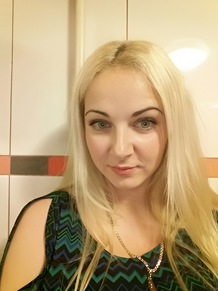 София привлекальеная девушка из Мариуполя цена от 4000 руб