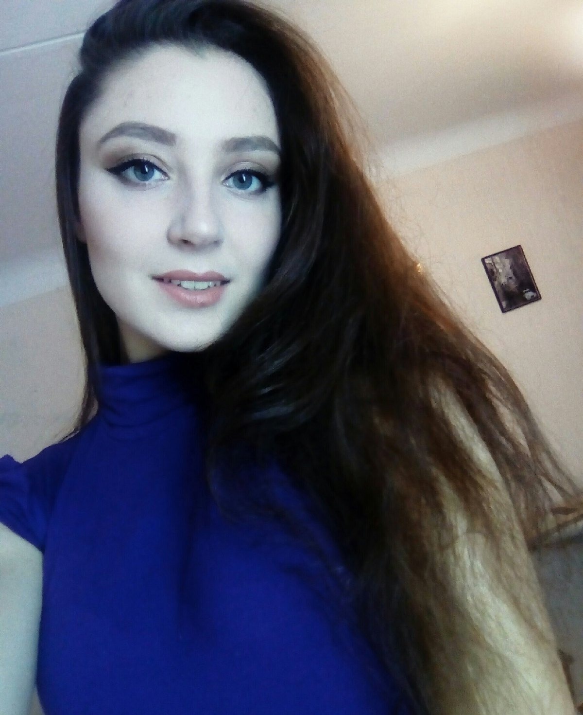 Ева привлекальеная девушка из Мариуполя цена от 4000 руб