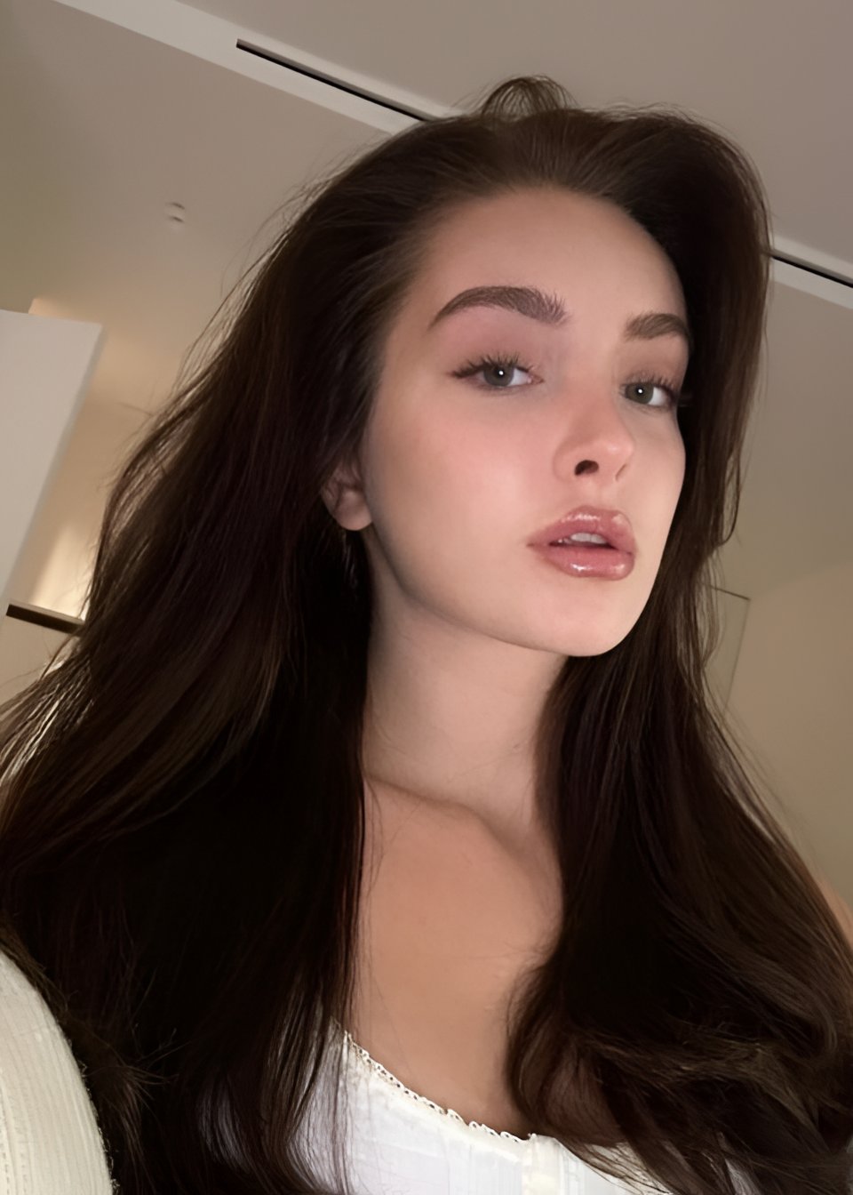 Индивидуалка Эля, доступна для личного знакомства от 8000 руб