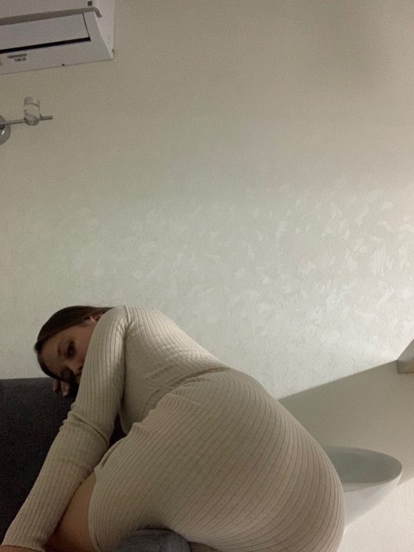 Ольга привлекательная девушка из Мариуполя цена от 3500 руб